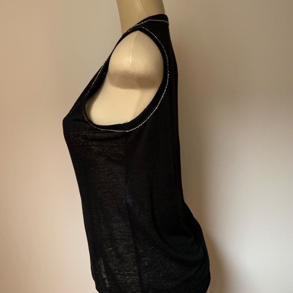 Tops - Picture 3 of 5